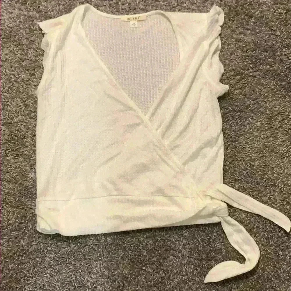 NWOT Wrap Around Shirt - Size M